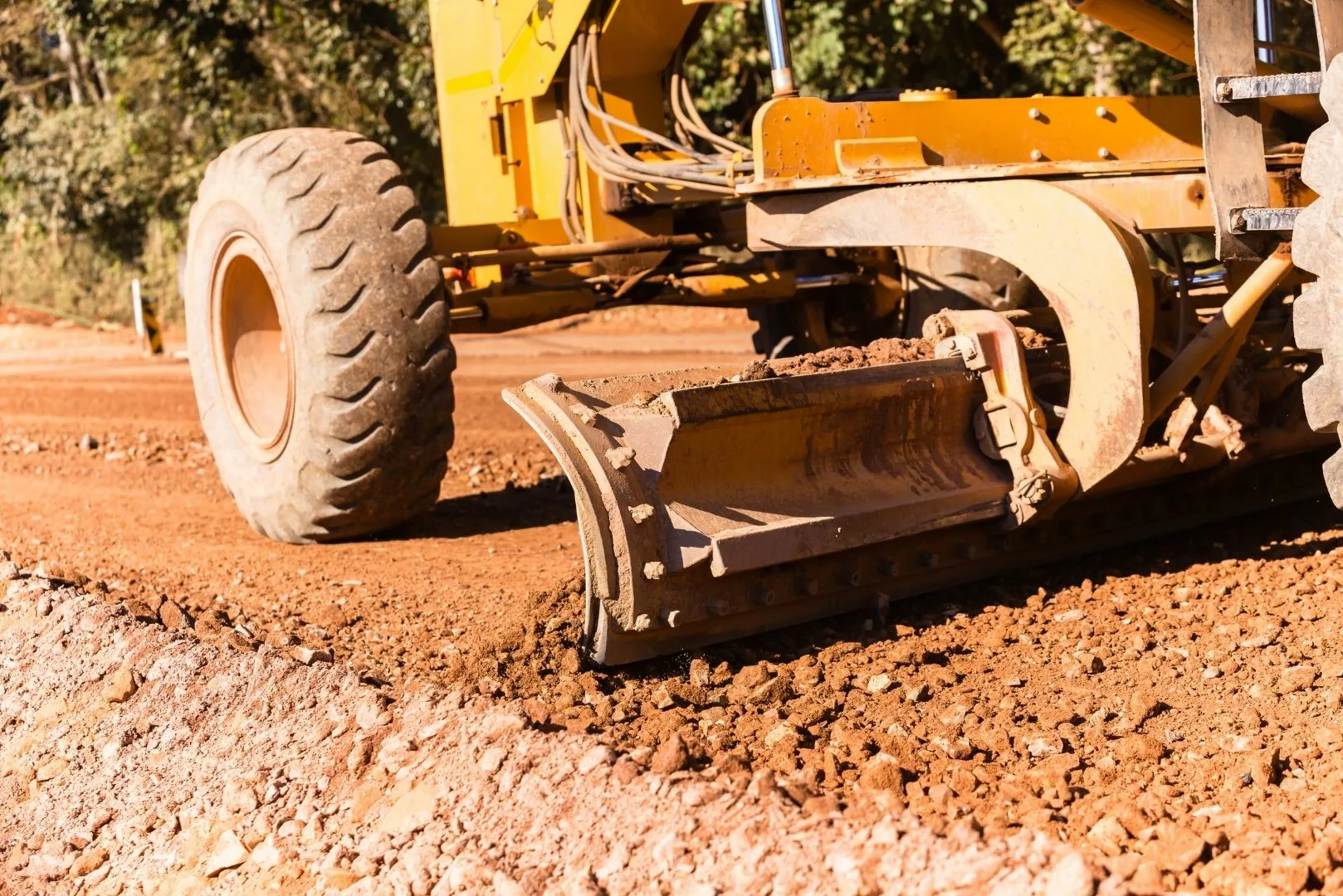 Les étapes clés d’un bon terrassement avant construction