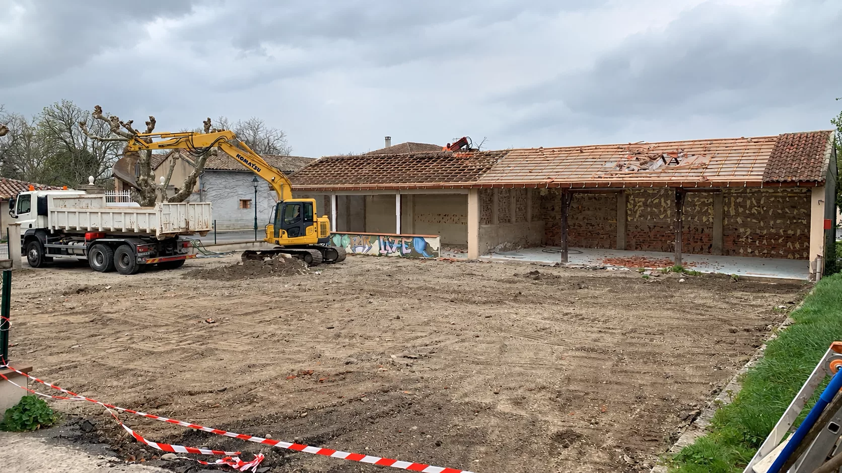 Démolition bâtiment d'école en Haute-Garonne (31)